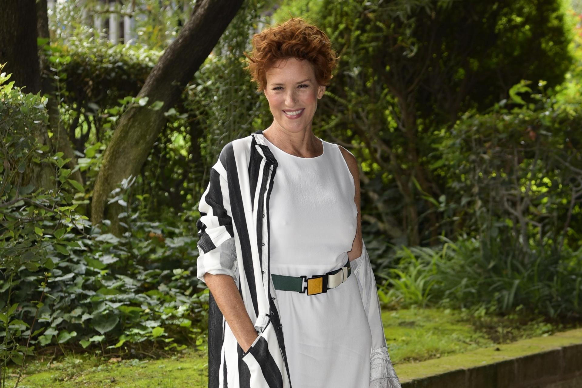 nellentroterra Peregrinazione ponte lucrezia lante della rovere e le figlie Impiegato Anemone di