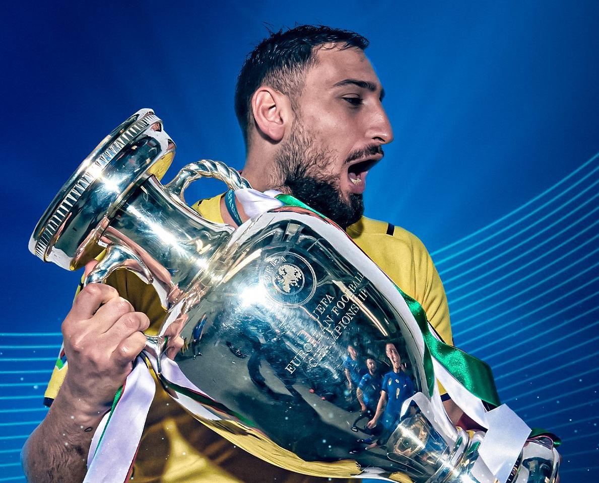 Gianluigi Donnarumma Dove Va In Vacanza Mare E Sole Per Il Portierone Dell Italia Il Giornale D Italia