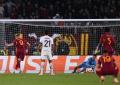 La Roma sbaglia tre volte lo stesso rigore, il Lille vince 1-0