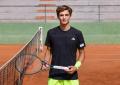 Giovane tennista Vasamì testimonial Intesa Sanpaolo con Sinner e Paolini