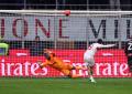Leao pareggia al 92&deg;, Stanciu sbaglia il rigore al 99&deg;, Milan-Genoa 1-1