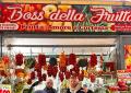 A Napoli la polizia si annoia e in mancanza di deliquenza ( vera) confisca qualche sacco di patata e faglioli secchi al mio Arcimboldo di Via Egiziaca a Pizzofalcone.