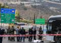 Attentato a Gerusalemme, 2 palestinesi sparano contro bus israeliano: 5 morti, almeno 15 feriti, uccisi anche i killer da Idf - VIDEO