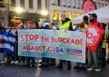 Cuba soffocata da embargo Usa, crisi umanitaria silenziosa e infinita: l'isola allo stremo tra blackout, carenza farmaci ed emigrazione sanitaria