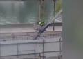 Furto al Museo del Louvre, i ladri scendono dal montacarichi e fuggono in scooter con il bottino da € 88 milioni - VIDEO