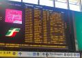 Caos treni alta velocità, ritardi fino ad 8 ore dopo donna investita da convoglio a Praia a Mare in Calabria, Roma Termini paralizzata