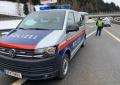 Innsbruck, mamma e figlia di 10 anni trovate morte in una cella frigorifera, erano scomparse nel 2024 in Tirolo, arrestati due fratelli