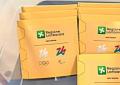 Olimpiadi 2026, "finiti in tre giorni i 10mila preservativi regalati dal Comitato ai 2800 atleti, molti pezzi trovati in vendita online a 100 euro"