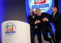 Antonio Tajani vicino al siluramento: Marina Berlusconi scende in campo e taglia i rami secchi