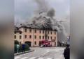 Velo d'Astico (VI), incendio sopra l'ex pizzeria Cioci's, palazzina avvolta dalle fiamme: feriti e causa da accertare - VIDEO