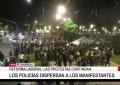 Argentina, maxi-proteste contro riforma del lavoro, dimostranti lanciano bombe molotov, Governo: "Violenza organizzata", 70 arresti - VIDEO
