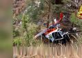 Valtellina, elicottero precipitato a La Prese (SO) dopo aver urtato sperone durante manovra con 4 persone a bordo: tutte estratte vive - VIDEO