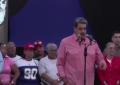 Venezuela, Maduro invoca pace cantando John Lennon ma spinge a "mobilitazione permanente" contro Usa, Machado: "Deponete armi" - VIDEO