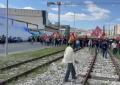 Sciopero, il corteo a Napoli: incursione dei manifestanti in porto