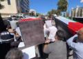 Cisgiordania, corteo con bare finte per i giornalisti uccisi a Gaza