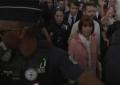 Applausi per Gisèle Pelicot dopo la condanna di uno degli stupratori