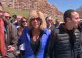 Cyberbullismo ai danni di Brigitte Macron: in 10 processati a Parigi