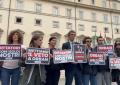 Flash-mob davanti a Palazzo Chigi: "Mettiamo il veto a Orban"
