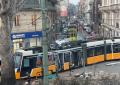 Milano, tram deraglia contro negozio: 1 morto e 38 feriti (uno grave)