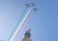 Giornata Unit&agrave;: Mattarella depone corona, poi le Frecce Tricolori