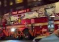 La sirena di un camion dei pompieri in azione per le vie di New York