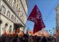 "Stop al genocidio", lo striscione che apre il corteo a pro Gaza a Roma