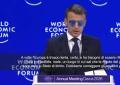 Macron a Davos: L'Europa &egrave; lenta, ma preferiamo il rispetto ai bulli