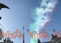 Le Frecce Tricolore sorvolano l'Altare della Patria per la Giornata dell'Unita Nazionale