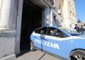 Milano banlieue, 34enne accoltellato da due algerini dopo una lite vicino alla stazione Centrale, medici: " fendente ha sfiorato il cuore, gravissimo"