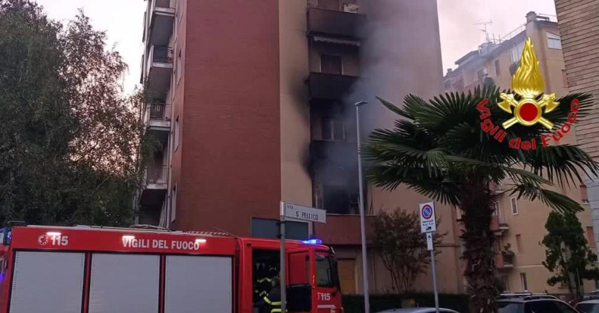 Cornaredo (MI), incendio in condominio di 4 piani, 3 morti: padre e madre di 88 e 85 anni e figlio 45enne; evacuati 40 inquilini, 8 feriti   VIDEO