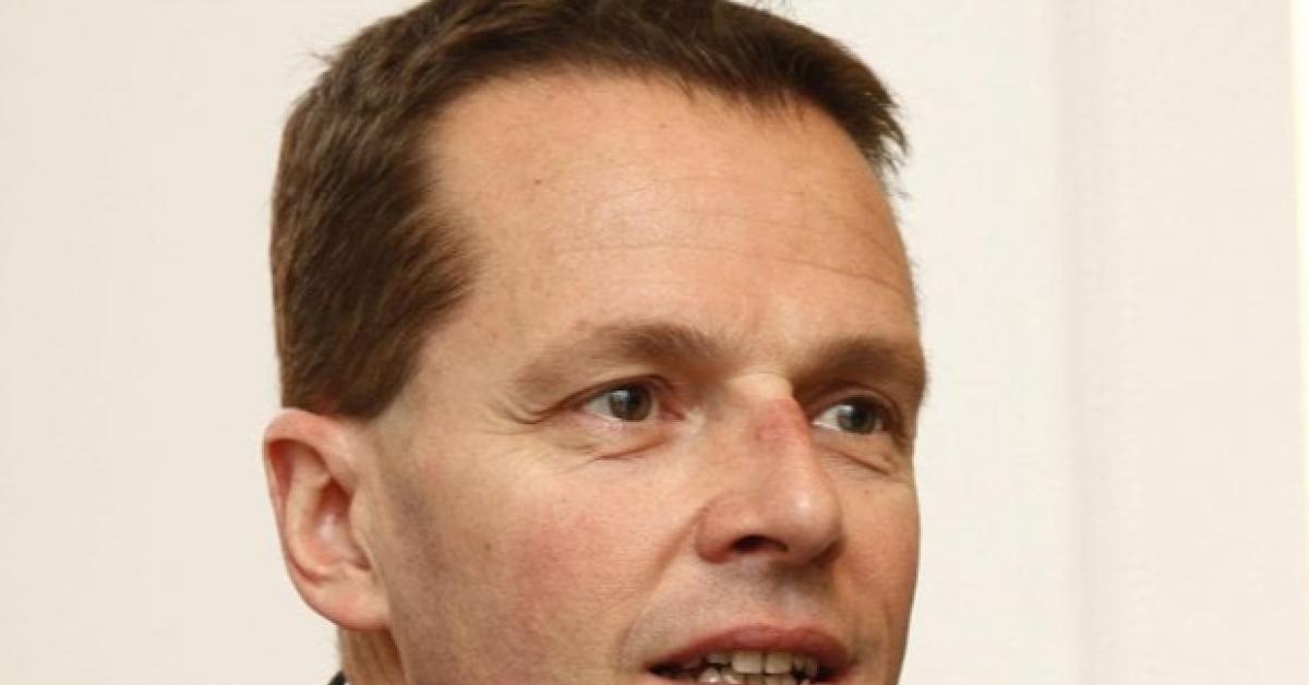 morte david rossi nuova perizia esclude suicidio  lesioni al volto non compatibili con caduta c  232 stata una lite nel suo ufficio