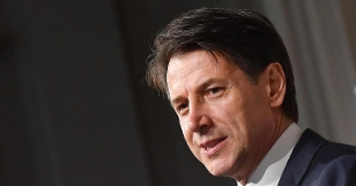 Giuseppe Conte confermato presidente Movimento 5 Stelle con 89,3% dei voti a favore: ottenuti 53.353 voti, pari al 52,41% degli iscritti Giuseppe Conte confermato presidente Movimento 5 Stelle con 89,3% dei voti a favore: ottenuti 53.353 voti, pari al 52,41% degli iscritti