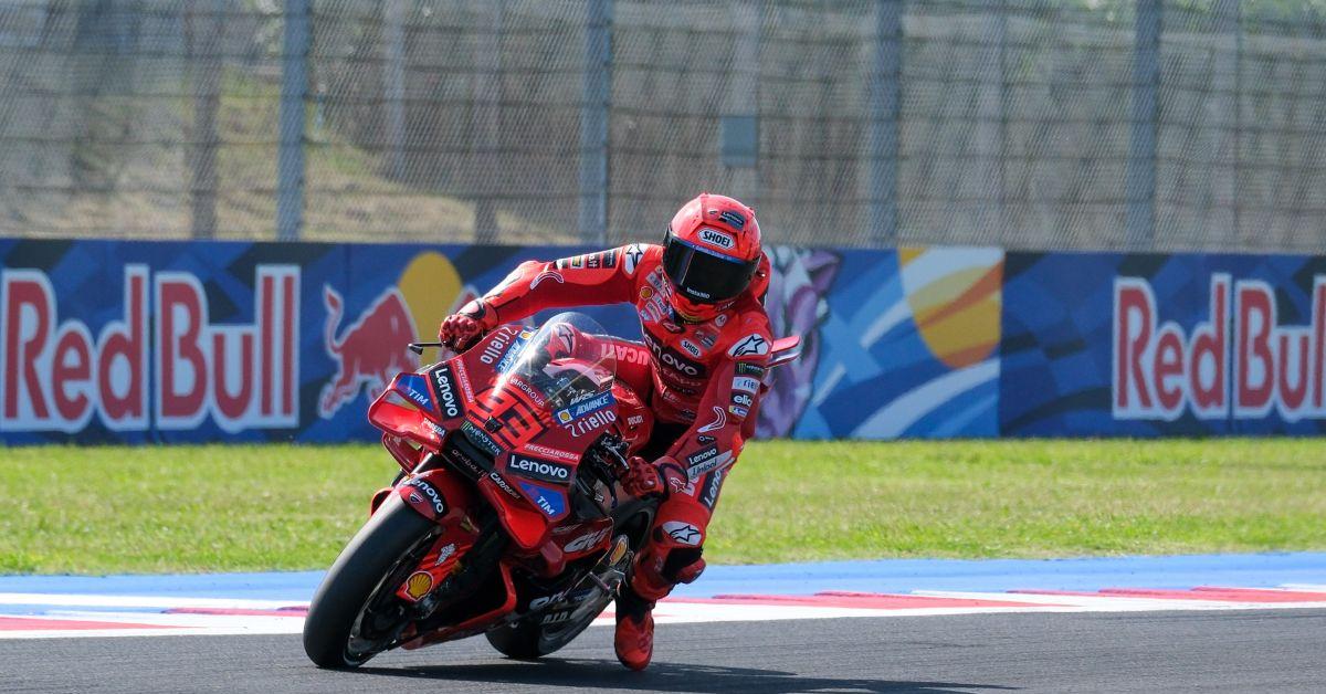 marc marquez domina practice a misano tre italiani alle sue spalle
