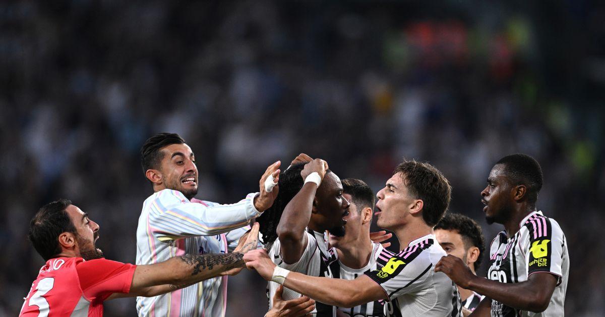 adzic beffa l inter al 91 il derby d italia va alla juve