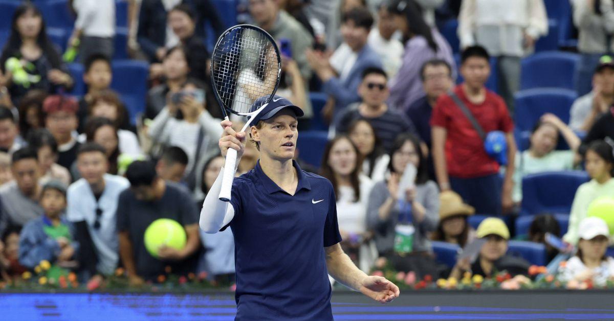 sinner in finale a pechino battuto de minaur in 3 set