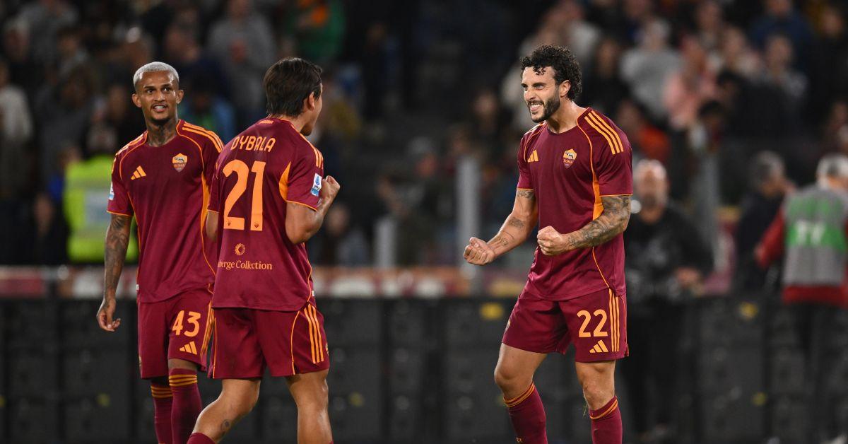 La Roma piega il Parma e festeggia: 2 1 e vetta della Serie A La Roma piega il Parma e festeggia: 2 1 e vetta della Serie A