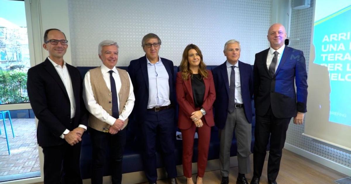 Leucemia Mieloide Acuta, arriva in Italia una nuova opzione terapeutica Leucemia Mieloide Acuta, arriva in Italia una nuova opzione terapeutica