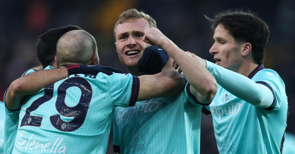 Borrelli show non basta, a Cagliari il Genoa agguanta il 3 3 finale Borrelli show non basta, a Cagliari il Genoa agguanta il 3 3 finale