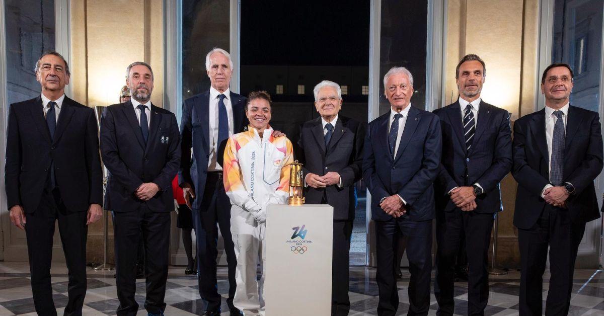 La fiamma olimpica di Milano Cortina è arrivata in Italia La fiamma olimpica di Milano Cortina è arrivata in Italia