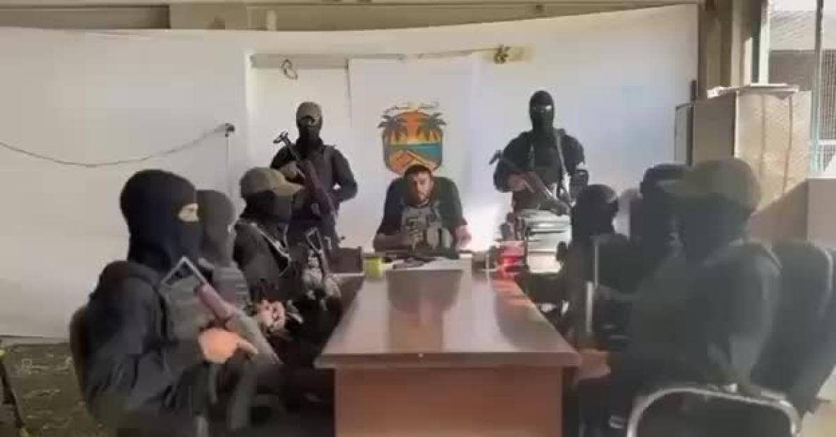 Gaza, milizia chiamata "Esercito Popolare" annuncia di controllare "ampie zone a nord della Striscia" e minaccia Hamas: "Non avvicinatevi"   VIDEO
