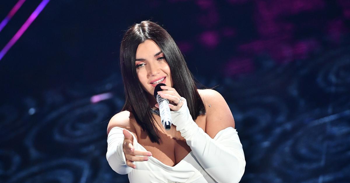 chi 232 elettra lamborghini in gara a sanremo 2026 dal marito ai figli dalla famiglia di origine alle canzoni pi249 famose