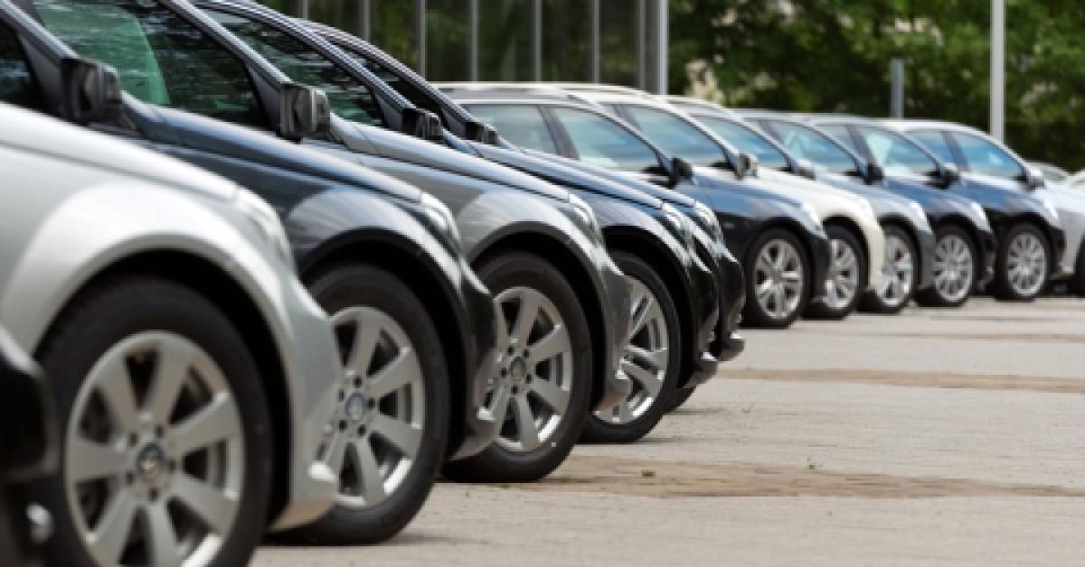 Auto Italia, novembre fermo a 124.222 unità, mercato  2,3% nel 2025, Stellantis +3% nel mese ma resta a  6,8% sull’anno