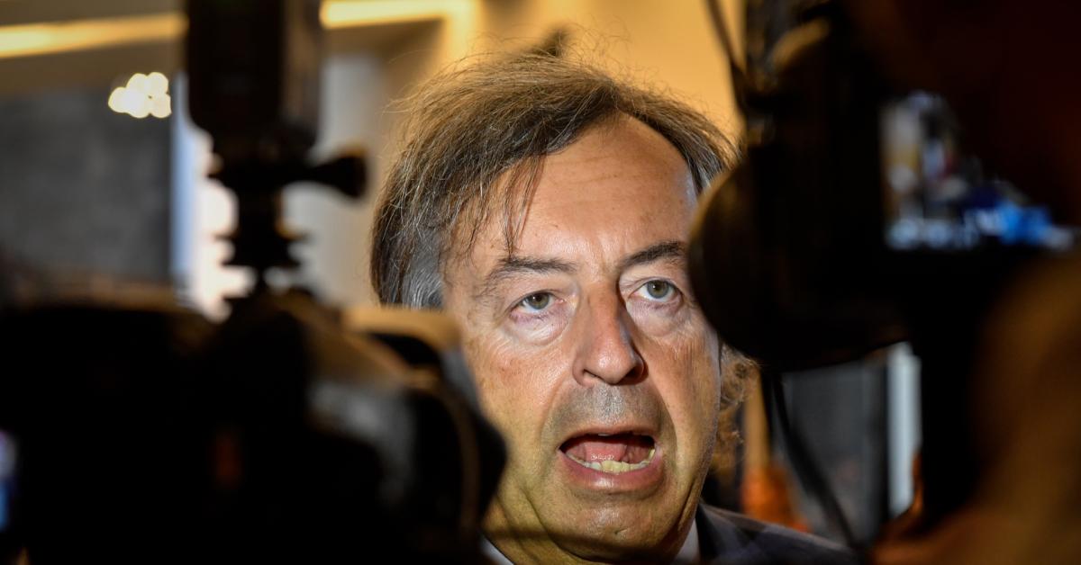 burioni la virostar dice addio ai social per passare a substack stanco di essere usato come sputacchiera insulti da 8216no vax8217 somari da Ilgiornaleditalia.it burioni la virostar dice addio ai social per passare a substack stanco di essere usato come sputacchiera insulti da 8216no vax8217 somari