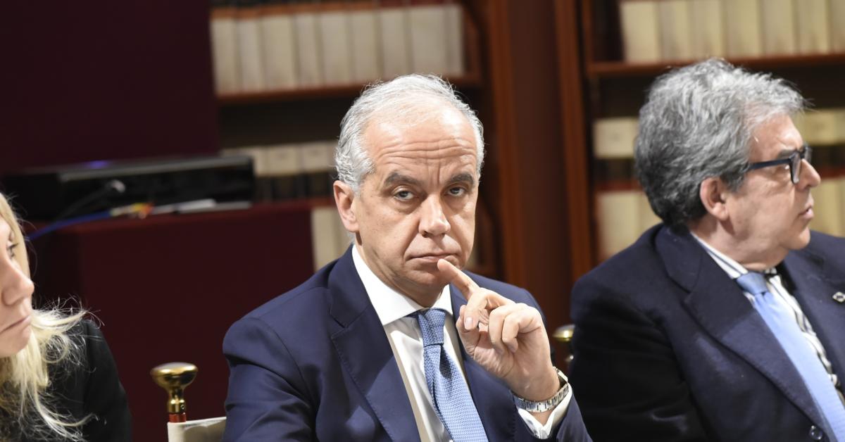 sea watch 5 piantedosi contro decisione tribunale palermo di sospendere fermo nave e risarcire ong  impugneremo la sentenza