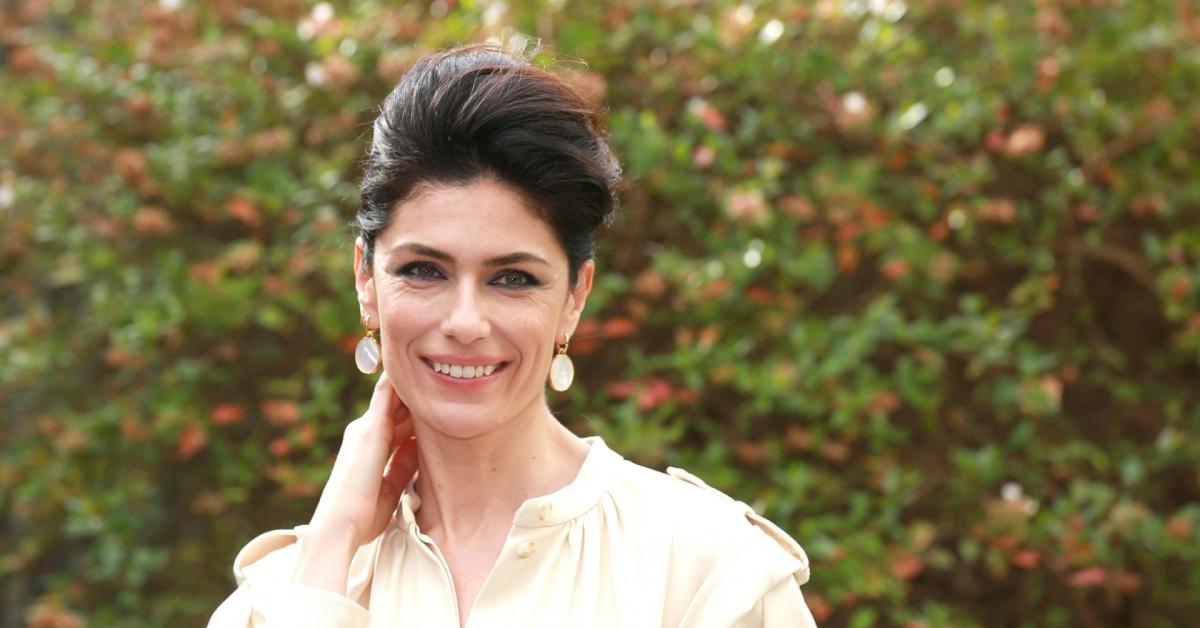 una nuova vita trama e anticipazioni ultima puntata stasera 18 febbraio 2026 vittoria scopre un passaggio segreto nel cantiere dell8217albergo moser