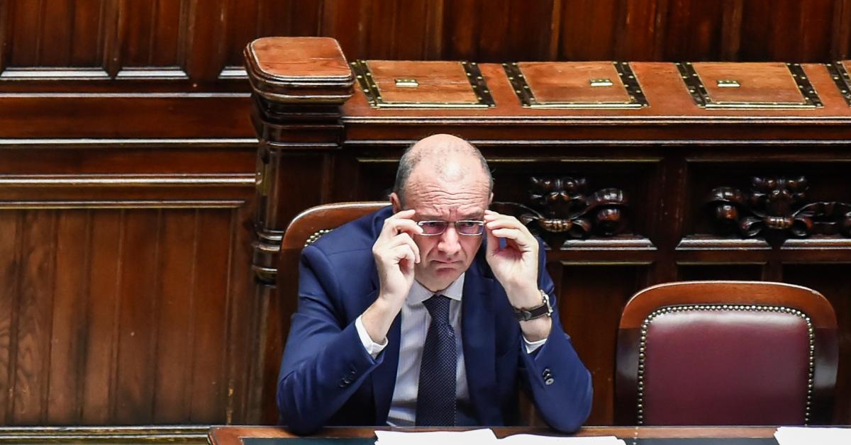 scuola approvato il decreto per la nuova maturit224 2026 bocciatura per chi rifiuta l orale e riduzione commissari interni ed esterni
