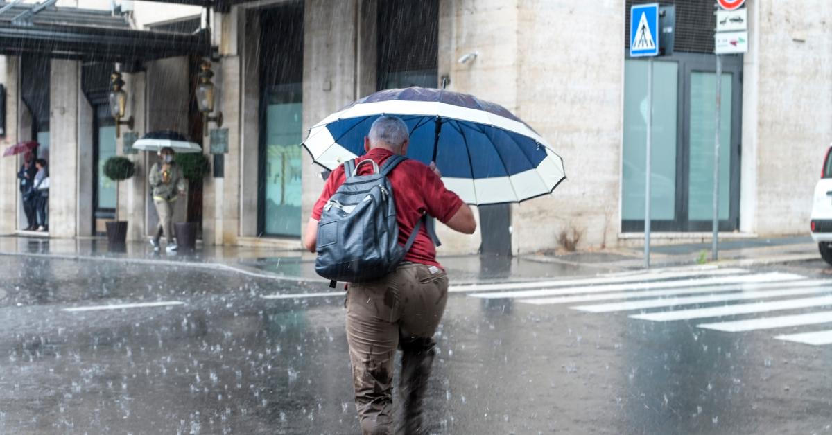 Maltempo, temporali e piogge su gran parte d Maltempo, temporali e piogge su gran parte d