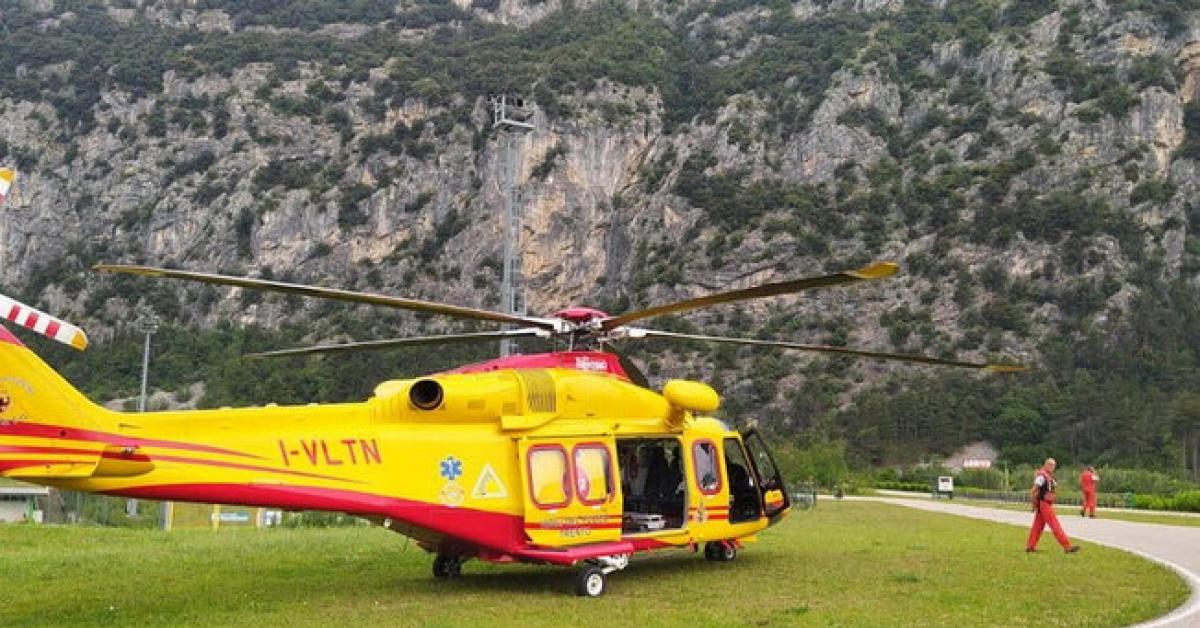 val passiria bz morti karl josef ilmer e martin gufler padre e figlio durante escursione precipitati in un canalone a 2600 m