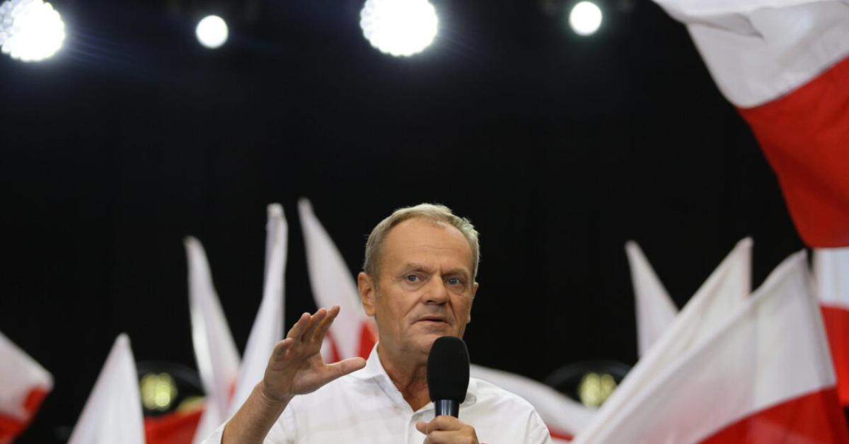polonia tusk colpisce di nuovo il nemico inesistente russo spareremo ai droni del cremlino in ucraina senza autorizzazione nato e ue
