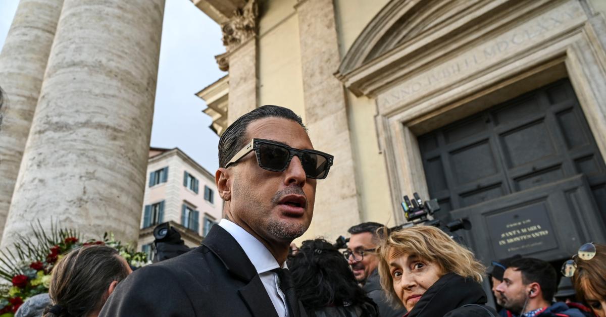 una lista civica nel 2027 per fabrizio corona le dichiarazioni dell ex paparazzo fanno discutere la sfida al sistema e alla magistratura